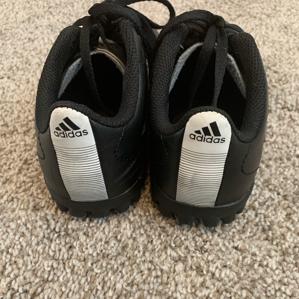 Adidas Kids 2Y Black and White Indoor Soccer Shoes Turf - Picture 4 of 6